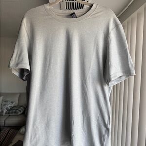 SELLING : large Lululemon men’s tshirt!!